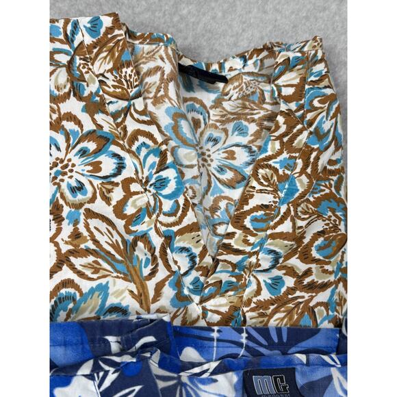 Lot Of 6 Womens Size S Scrub Tops Printed - Picture 3 of 7